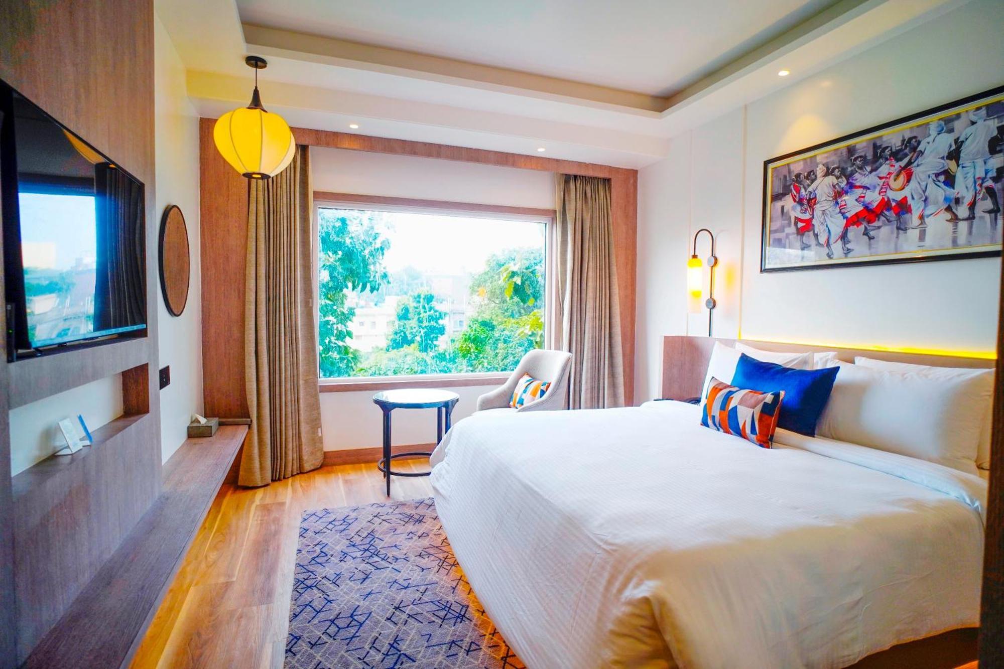 Ishaan Sarovar Portico Диогар Екстериор снимка