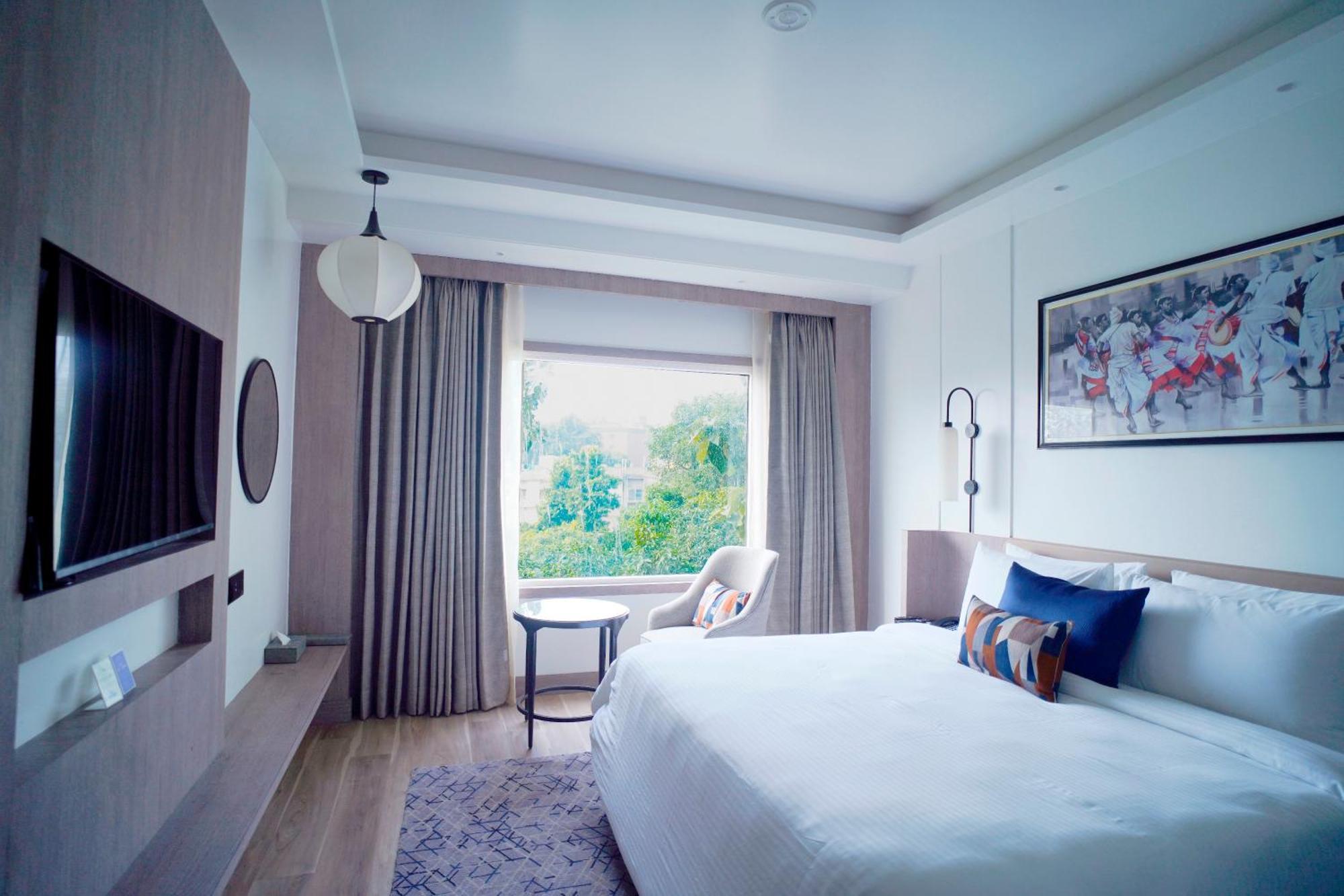 Ishaan Sarovar Portico Диогар Екстериор снимка