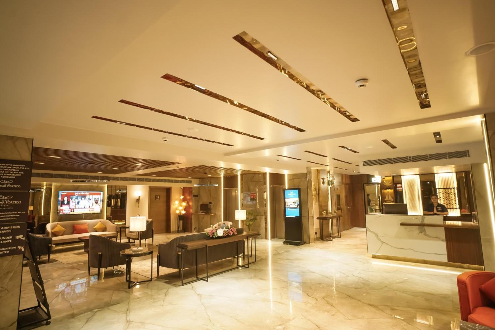 Ishaan Sarovar Portico Диогар Екстериор снимка
